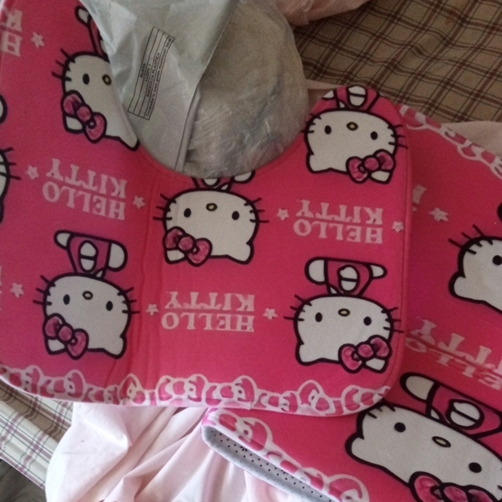 Hello Kitty Pink & Black 4 Piece Bathroom Set